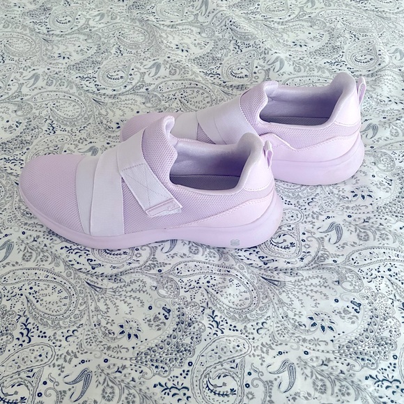 ❌SOLD❌Women’s FLX Renew Strap Slip On Shoes - Picture 1 of 4